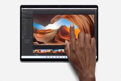 Das Microsoft Surface Pro X setzt auf Windows on ARM, es gibt aber Apps, die nicht einwandfrei laufen. (Bild: Microsoft)