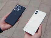 Die Unterschiede zwischen dem OnePlus 11 und dem Nothing Phone (1) sind nicht so Schwarz und Weiß, wie Carl Pei erwartet hätte. (Bild: Nothing)