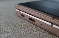 Ohne Kopfhöreranschluss: Das Samsung W2019 könnte ein Vorbote für künftige Galaxy-Generationen sein.