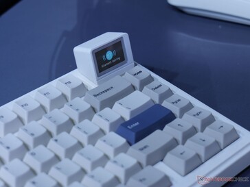 Epomaker bietet auch Tastaturen mit Displays an