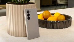 Ein Leaker liefert konkrete Gehäusemaße für das Samsung Galaxy Z Fold 7. Auch die Displayränder dürften schrumpfen. (Bildquelle: TT Technology)