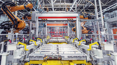 Mercedes-Benz: Batteriemontage bei Beijing Benz Automotive Co. Ltd. (BBAC) am Standort Peking.