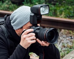 Canon bietet endlich eine neue Version des EL-1 Flaggschiff-Blitzes an. (Bildquelle: Canon)