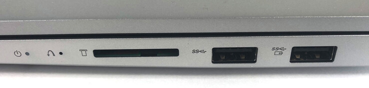 Rechts: 2 x USB 3.2 Typ-A, 1 x 4-in-1-Kartenleser (MMC, SDHC, SDXC, SD)