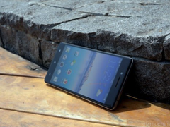 Oppo R: Neues Smartphone taucht auf Foto auf