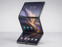 So oder ähnlich könnte ein vertikales Tri-Fold von Huawei aussehen.