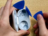 Geht doch: Samsung zeigt mit den Galaxy Buds, dass sich True-Wireless-Earbuds auch reparaturfreundlich bauen lassen.