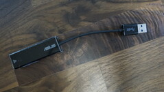 Ein Ethernet zu USB 3.0 Adapter liegt bei