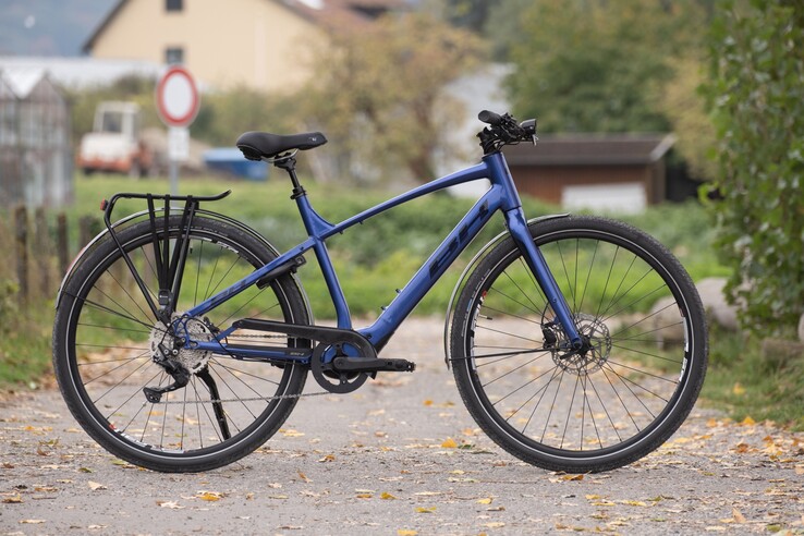 BH Core Cross: E-Bike mit Gepäckträger und Schutzblechen