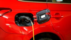 E-Autos: Wachstum lässt nach, staatliche Förderung und Kaufprämien spielen wichtige Rolle.