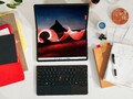 Lenovo bringt laut Leak offenbar in Kürze ein ThinkPad X1 Fold im 16 Zoll-Format auf den Markt, eine perfekte Alternative zum Asus ZenBook 17 Fold OLED. (Bild via @_snoopytech_)
