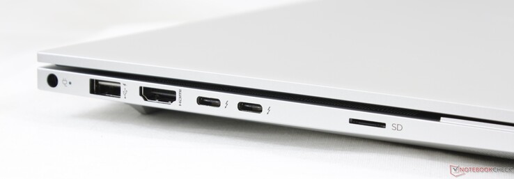 Links: Netzteil, USB 3.0 Typ-A (5 Gb/s), HDMI 2.0a, 2x USB-C mit Thunderbolt 3 und DisplayPort 1.4 (40 Gb/s)