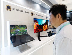 Samsung Display zeigte ein 16 Zoll großes 2,5K-OLED-Panel für Laptops mit einer Bildwiederholrate von bis zu 300 Hz – das erste OLED-Display für Notebooks, das diese Frequenz erreicht.