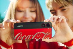 Realme hat sich mit Coca-Cola zusammengetan, um dem Realme 10 Pro 5G einen auffälligeren Look zu verleihen. (Bild: Realme)