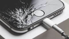 Smartphone-Reparaturdienste: Teuer und schlampig.