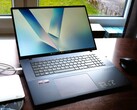 Ryzen AI 7, 32 GB RAM, 1-TB-SSD, 18.4 Zoll: Asus VivoBook 18. (Bild: Florian Glaser)