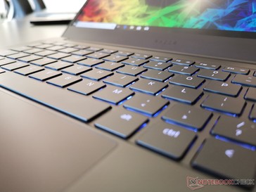 Tastaturbeleuchtung ohne RGB-LEDs pro Taste