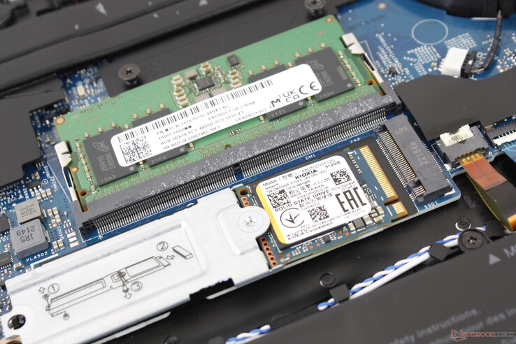 Alle Modelle bieten Platz für nur eine M.2-SSD mit einer Länge von bis zu 80 mm, im älteren 7610 können hingegen bis zu zwei SSDs verbaut werden.