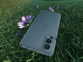 Heute wurden viele Bilder des Nachfolgers des hier gezeigten OnePlus Nord 2 geleakt (Bild: OnePlus)