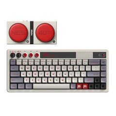 Das Keyboard kommt mit zwei übergroßen, externen Zusatztasten (Bildquelle: 8BitDo)