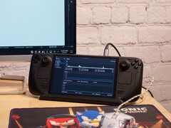 Das Smartphone lässt sich als Bluetooth-Audioquelle für das Steam Deck verwenden, um Spielsound und Musik, Videos oder Anrufe über dieselben Kopfhörer wiederzugeben. 