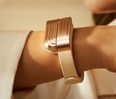 Clair packt eine Reihe von Sensoren in ein unauffälliges Armband.