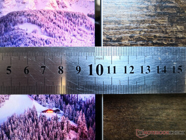 Dünne Bildschirmränder an allen Seiten