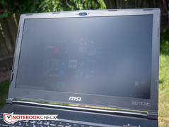 Draußen in direktem Sonnenlicht