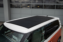 Ein deutsches Tuning-Unternehmen werkelt an einer Aftermarket-Solaranlage für den Volkswagen ID. Buzz (Bild: Abt)