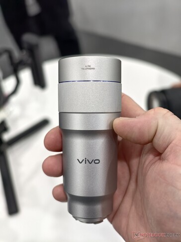 Der größere 4,7x Telekonverter für das Vivo X300 Ultra.