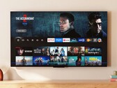 Der Fire TV Omni QLED kann sich automatisch ausschalten, wenn das Wohnzimmer verlassen wird. (Bildquelle: Amazon)
