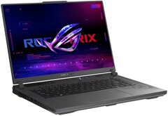 Das vom AMD Ryzen 9 7845HX angetriebene ROG Strix G17 Gaming-Notebook ist um fast 200 Euro rabattiert (Bild: Asus)