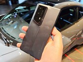 Mit dem Honor Magic V2 RSR Porsche Design startet eines der teuersten Foldables auch in Europa. (Bild: Notebookcheck)