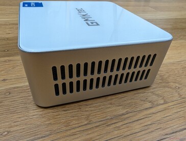 Links: Keine Anschlüsse