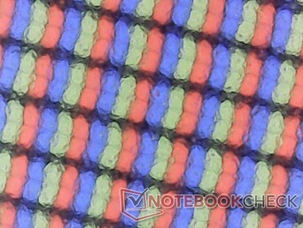 RGB-Subpixel sind etwas körniger als bei glänzenden Panels