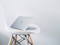 Das Apple MacBook Pro der nächsten Generation soll sich die flachen Kanten vom iPhone 12 ausleihen. (Bild: Aidan Hancock)
