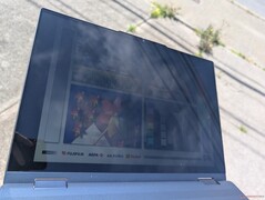 Draußen unter Sonnenlicht