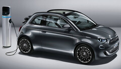 Unwiderstehlich: Der quirlige Elektro-Stadtflitzer Fiat 500e ist ein Verkaufsschlager.