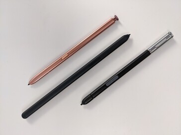 von links: S Pens des Galaxy Note20 Ultra, Galaxy S21 Ultra und Galaxy Tab Pro 12.2