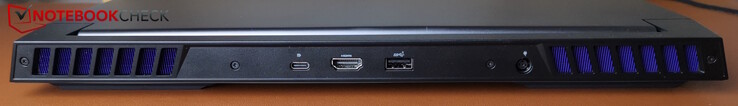 Hinten: USB-C 3.2 Gen 2 (10 GBit/s, DP), HDMI 2.1, USB-A (5 GBit/s), Strom