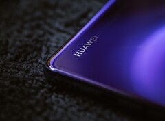 Huawei ist fleißig dabei, dutzende von Smartphones mit Android 10 und EMUI 10.1 auszustatten. (Bild: Omid Armin, Unsplash)