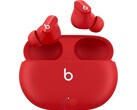 Auffällig: Die neuen Beats Studio Buds von Apple wird es nicht nur in rot sondern auch in Weiß und Schwarz geben. (Bild: Winfuture)