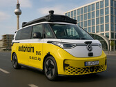 Autonomes Fahren Level 4: BVG startet größtes ÖPNV-Pilotprojekt mit VW ID. Buzz AD in Berlin (Bildquelle: GPT-image-1)