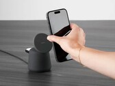 Belkin lädt ein iPhone und eine Apple Watch auf einem kompakten, vielseitigen Ladegerät. (Bild: Belkin)