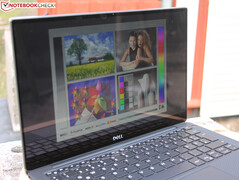 Das Dell-Ultrabook im Tageslicht.