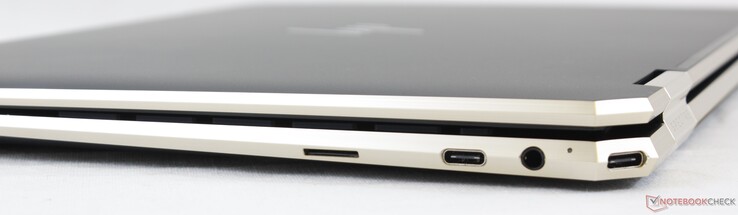 Rechts: MicroSD-Leser, 2x USB-C w/ Thunderbolt 4 + Power Delivery und DisplayPort