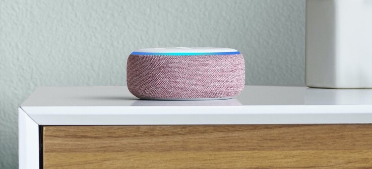 Der Echo Dot ist in vier verschiedenen Farben erhältlich. (Bild: Amazon)