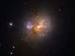 Eine Aufnahme der Zwerg-Starburst-Galaxie Henize 2-10