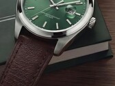 Timex Legacy Day and Date Uhr Nahaufnahme