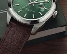 Timex Legacy Day and Date Uhr Nahaufnahme
